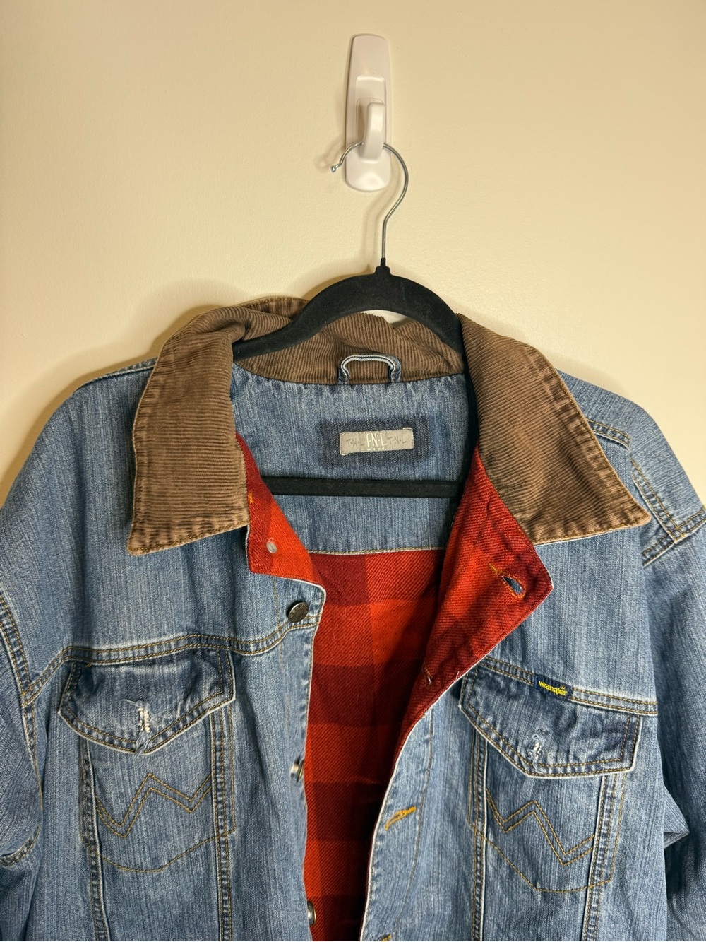 Wrangler Blue Denim Jacket with Brown Corduroy Collar and Red Plaid Lining large - Picture 5 of 8